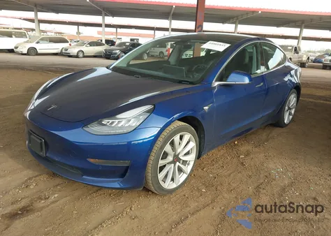 2019 Tesla Model 3 из США, поврежденный, VIN 5YJ3E1EA7KF447063